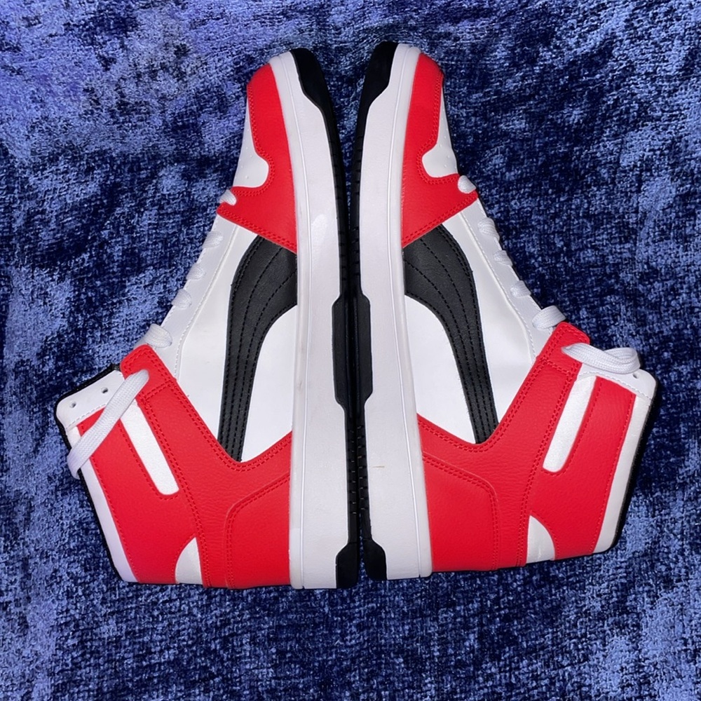 NWOT Puma Red & White High-Top Sneakers.  Size 11.5 - Picture 5 of 8